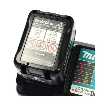 ชุดแบตเตอรี่และแท่นชาร์จ MAKITA 12V รุ่น MKP1WM122 (BL1041B x2 + DC10WD + กล่อง)