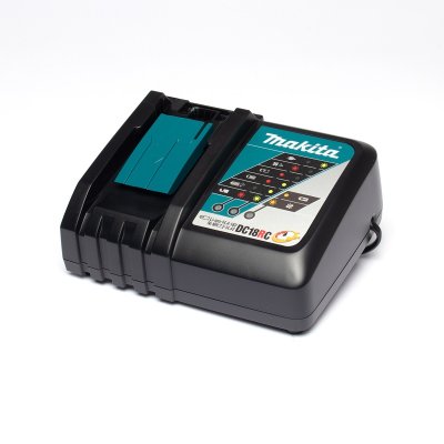 ชุดแบตเตอรี่และแท่นชาร์จ MAKITA 18V รุ่น MKP1RT182 (BL1850B x2 + DC18RC + กล่อง MAKPAC)
