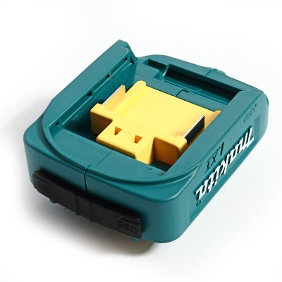 ตัวแปลงไฟ USB MAKITA รุ่น ADP05 สำหรับแบตเตอรี่ลิเธียมไอออน 18V/14.4V