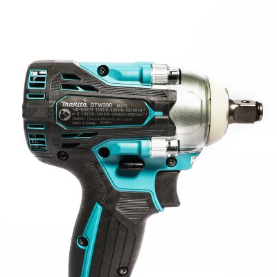 บล็อกไร้สาย MAKITA 1/2" 18V 580N.m (แบตเตอรี่ 5.0Ah x2) รุ่น DTW300RTJ