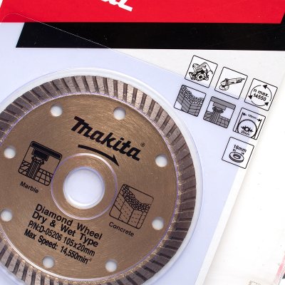 ใบตัดเพชร 4" (105มม.) แบบก้างปลา เกรด 2 ดาว MAKITA รุ่น D-05206