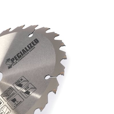 ใบเลื่อยวงเดือนตัดไม้ MAKITA EFFICUT รุ่น B-63018 ขนาด 6-10 นิ้ว 25-80 ฟัน