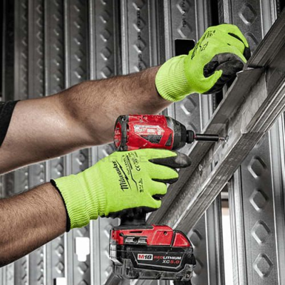 ถุงมือกันบาดสะท้อนแสง MILWAUKEE Cut Level 3 Hi-Vis L รุ่น 48-73-8932