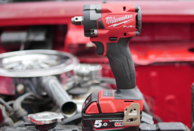 บล็อกกระแทกไร้สาย MILWAUKEE 18 โวลต์ คอมแพ็ค 1/2" (M18FIW212-0/M18FIW212-502X)