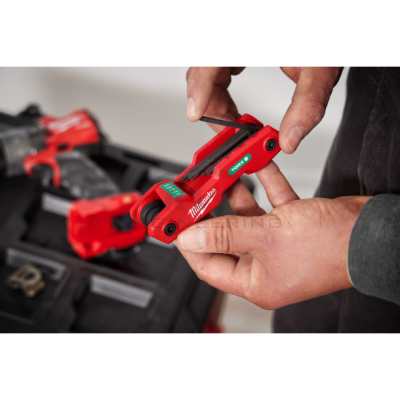 ประแจหกเหลี่ยมหัวทอร์คแบบพับเก็บ MILWAUKEE 8 ชิ้น รุ่น 48-22-2184