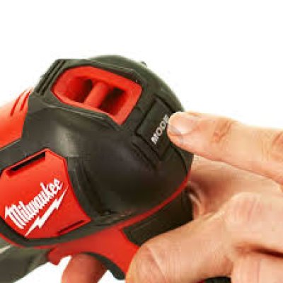 สปอทไลท์แอลอีดี MILWAUKEE 12 โวลต์ รุ่น M12SLED-0