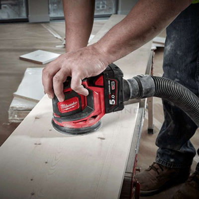 เครื่องขัดกระดาษทรายแบบลูกเบี้ยวไร้สาย MILWAUKEE 18 โวลต์ รุ่น M18BOS125-0X0