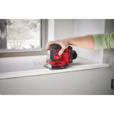 เครื่องขัดกระดาษทรายแบบสี่เหลี่ยมไร้สาย MILWAUKEE 18 โวลต์ (ตัวเปล่า) รุ่น M18BQSS-0