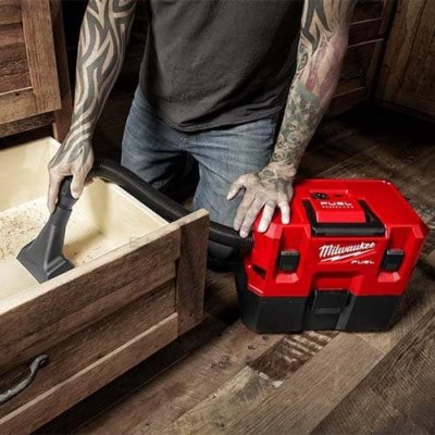 เครื่องดูดฝุ่น แบบเปียก/แห้ง ไร้สาย MILWAUKEE 12 โวลต์ (ตัวเปล่า) รุ่น M12FVCL-0