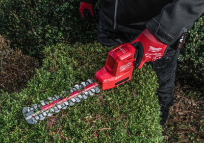 เครื่องตัดแต่งพุ่มไม้ไร้สาย MILWAUKEE 12 โวลต์ (ตัวเปล่า) รุ่น M12FHT20-0