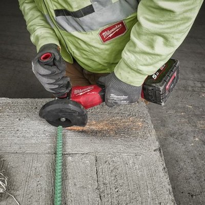 เครื่องเจียร MILWAUKEE 4" ไร้สายระบบเบรค 18 โวลต์ รุ่น M18FSAG100XB-0X0