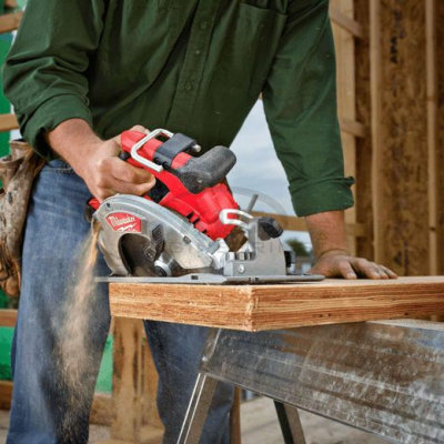 เลื่อยวงเดือน MILWAUKEE 7 1/4" ไร้สาย 18 โวลต์ (ตัวเปล่า) รุ่น M18CCS66-0