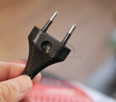 แท่นชาร์จแบตเตอรี่ MILWAUKEE 12 โวลต์ (C12C/C12CSA)