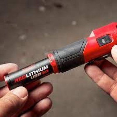 แบตเตอรี่ลิเธียมอิออน MILWAUKEE 4 โวลต์ 3 แอมป์-อาว รุ่น L4B3