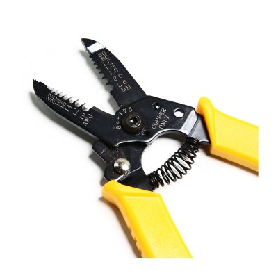 คีมปอกสายไฟ ขนาด STANLEY 0.6-2.6 มม. รุ่น 84-475-22