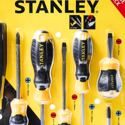 ชุดไขควง 6 ชิ้น พร้อมไขควงลองไฟดิจิตอล STANLEY รุ่น STMT66679