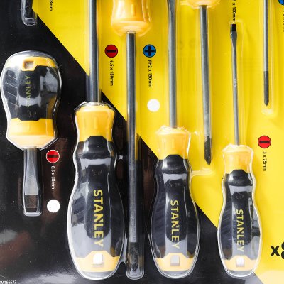 ชุดไขควง 8 ชิ้น ปากแบน-ปากแฉก แผงแขวน STANLEY รุ่น STMT66673