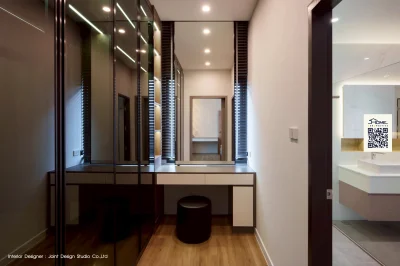 คุณธนากร