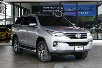 TOYOTA FORTUNER 2.4 V 4WD ปี 2018 (7ขส 8308)