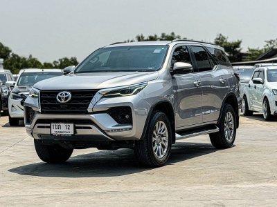 TOYOTA FORTUNER 2.4 V  ปี 2020 (1ขภ12)