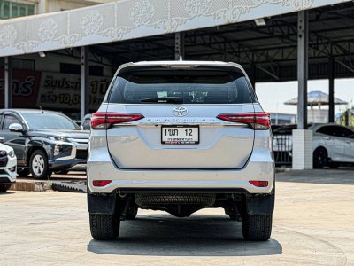 TOYOTA FORTUNER 2.4 V  ปี 2020 (1ขภ12)