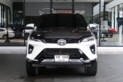 TOYOTA FORTUNER 2.4 V LEADER AT ปี 2024 (กต1845)