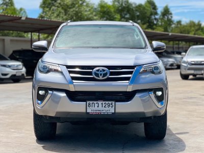 TOYOTA FORTUNER 2.4 V AT ปี 2019 (8กว1295)