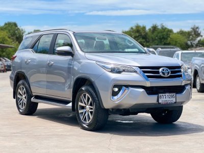 TOYOTA FORTUNER 2.4 V AT ปี 2019 (8กว1295)
