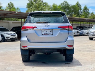 TOYOTA FORTUNER 2.4 V AT ปี 2019 (8กว1295)