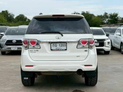 TOYOTA FORTUNER 3.0 V (CHAMP) AT ปี 2014  (กบ1203)