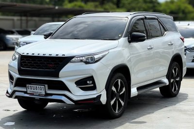 TOYOTA FORTUNER 2.8 TRD Sportivo Black Top ปี 2021 (6ขบ 8101)