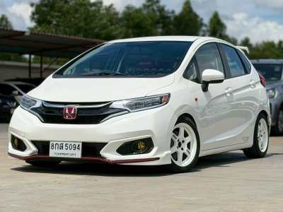 HONDA JAZZ GK 1.5 S MT ปี 2019 (8กส5094)