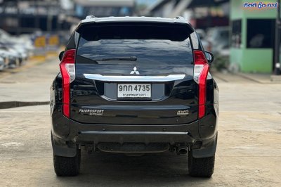 MITSUBISHI PAJERO SPORT 2.4 GT-PREMIUM ELITE EDITION 4WD ปี 2019 (9กก 4735)
