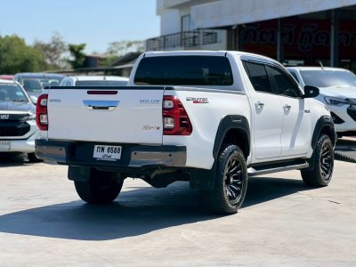 Toyota Hilux Revo 2.4 Double Cab Prerunner Mid ปี 2023