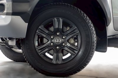 TOYOTA REVO D-CAB 2.4 ENTRY PRERUNNER AT ปี 2023