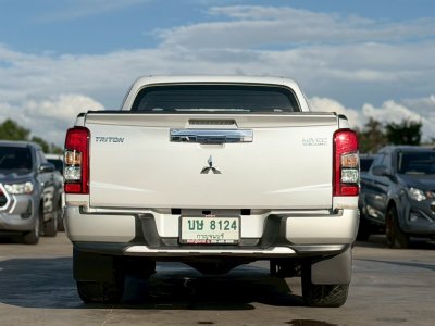 MITSUBISHI TRITON MEGA CAB 2.4 GLS PLUS ปี 2021 (บษ 8124)