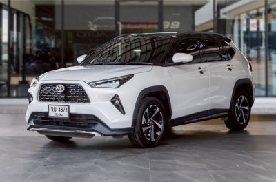 TOYOTA YARIS CROSS 1.5 HEV PREMIUM ปี 2024 (จย4871)