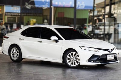 TOYOTA CAMRY 2.5 SPORT ปี 2023 (4ขผ 1049)