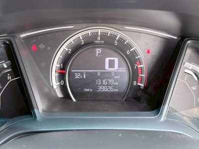 Honda Civic FC 1.8 E MY18