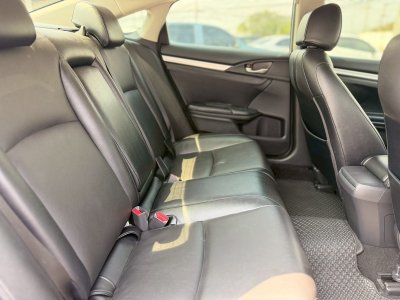 Honda Civic FC 1.8 E MY18