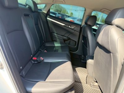 Honda Civic 1.8 EL ปี 2020 สีขาว