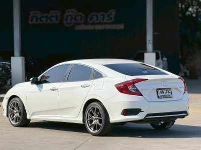 Honda Civic 1.8 EL ปี 2020 สีขาว