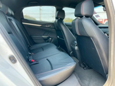 Civic 1.5 Turbo RS มือสอง