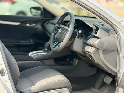 Civic FC 1.8 E มือสอง