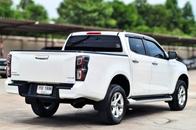 ISUZU D-MAX CAB4 HI-LANDER 1.9 L DA ปี 2022 (ขค 8781)