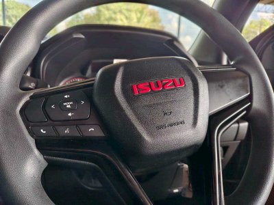 D-Max SpaceCab มือสอง