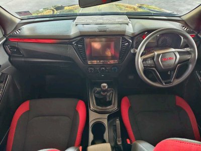 D-Max SpaceCab มือสอง