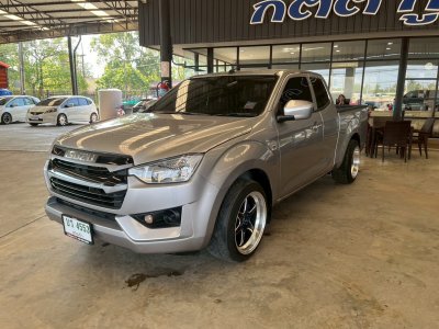 D-Max SpaceCab มือสอง