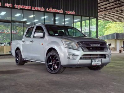 ISUZU D-MAX CAB4 1.9 S MT ปี 2017 (8กง5837)