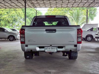 ISUZU D-MAX CAB4 1.9 S MT ปี 2017 (8กง5837)